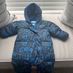 Columbia 6-12 mo snowsuit excellent condition